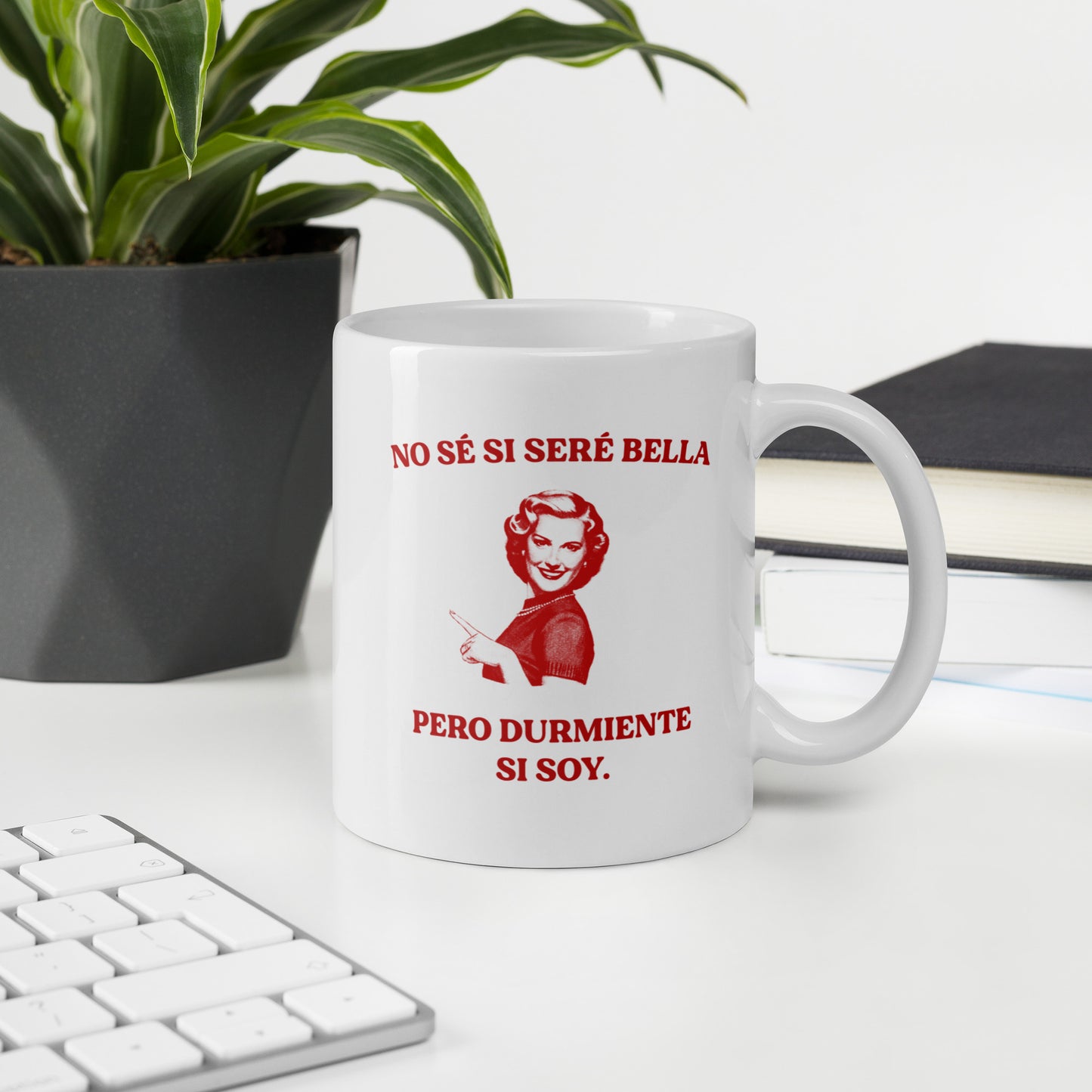 Taza Soy una bella durmiente